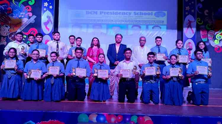 Achievers felicitation ceremony held at DCM Presidency School