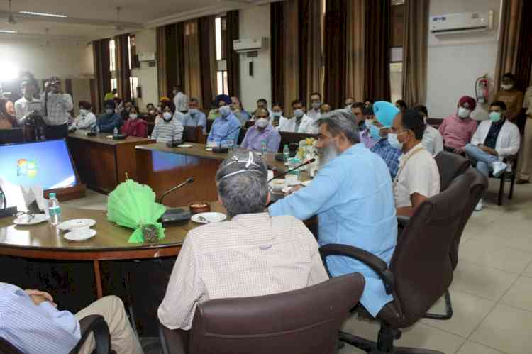 Bharat Bhushan Ashu launches ICMR Project of timely intervention to save lives from heart attack