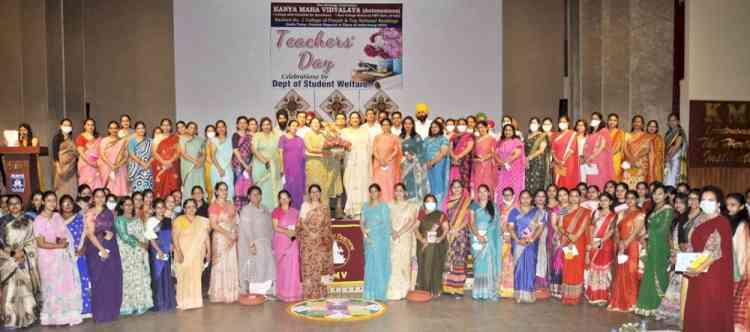 KMV celebrates Teachers’ Day with full zeal and enthusiasm