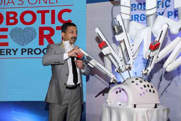 Apollo Hospitals Bangalore becomes the first hospital in the country to have completed 100 Robotic Cardiac Surgeries