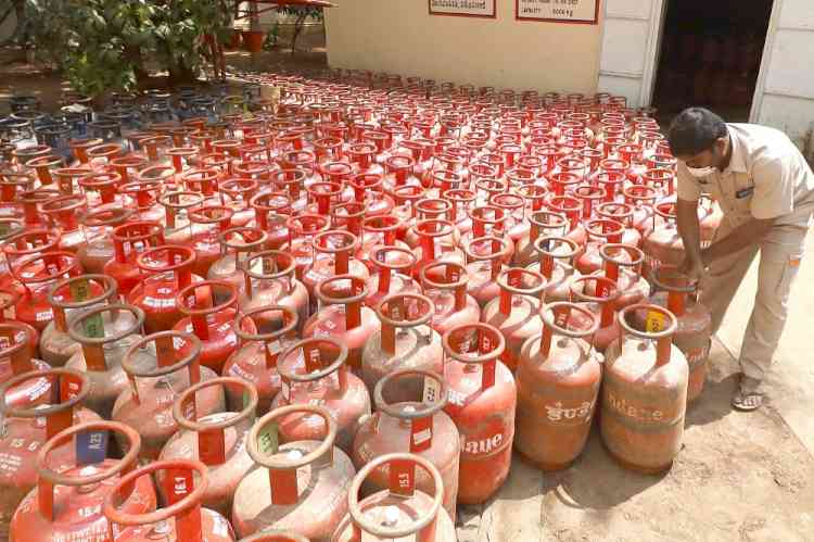 BPCL cooking gas customers to continue getting subsidy, post privatisation