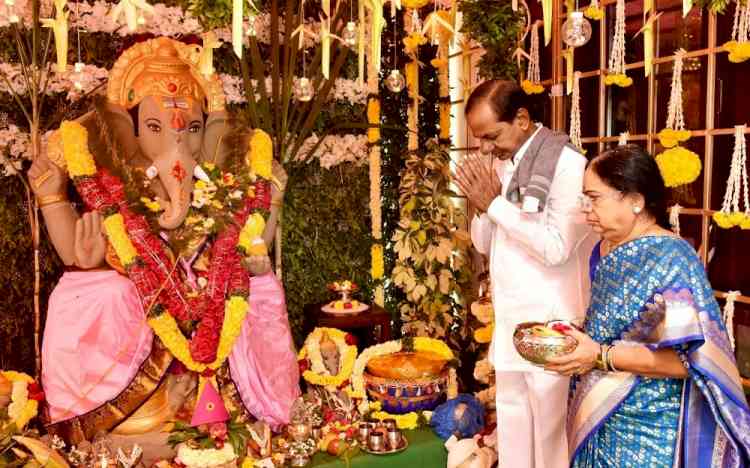 Ganesh Chaturthi begin in Telugu states on contrasting note