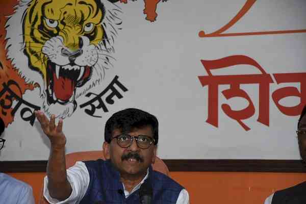 Shiv Sena vows to 'teach a lesson' to BJP, to contest UP, Goa polls