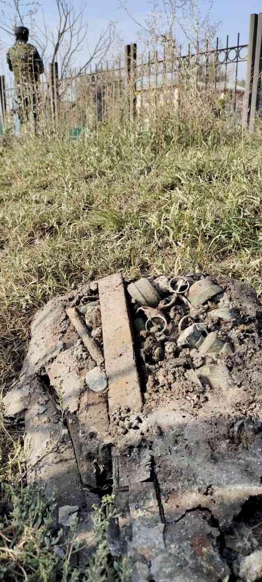 CRPF recovers 7 Chinese grenades in Srinagar