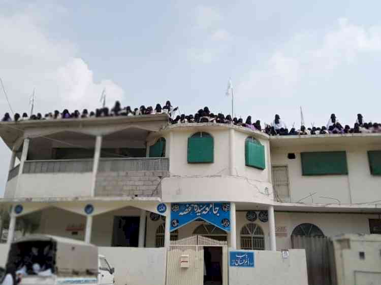 Case registered against Lal Masjid cleric for hoisting Taliban flag