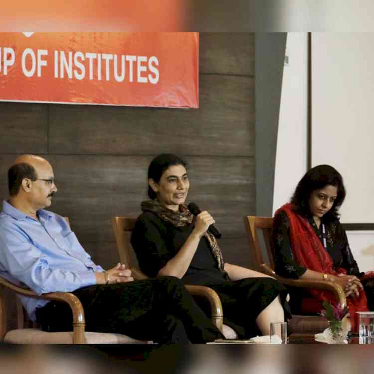 A seminar organised by the Journalism Department