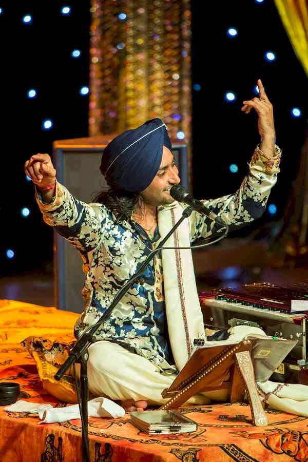 The lifetime biggest online sale of tickets for Sartaaj show in Canada