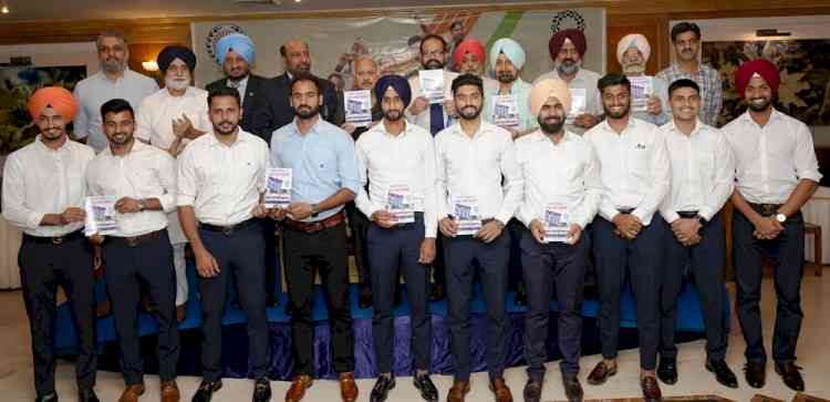 Book on biography of Indian hockey players released