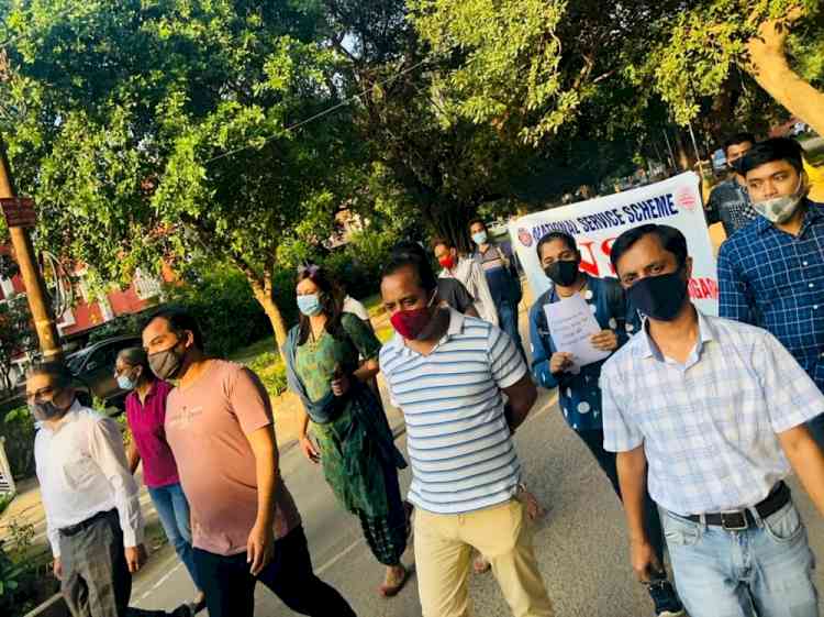 Cleanliness cum awareness drive at PU