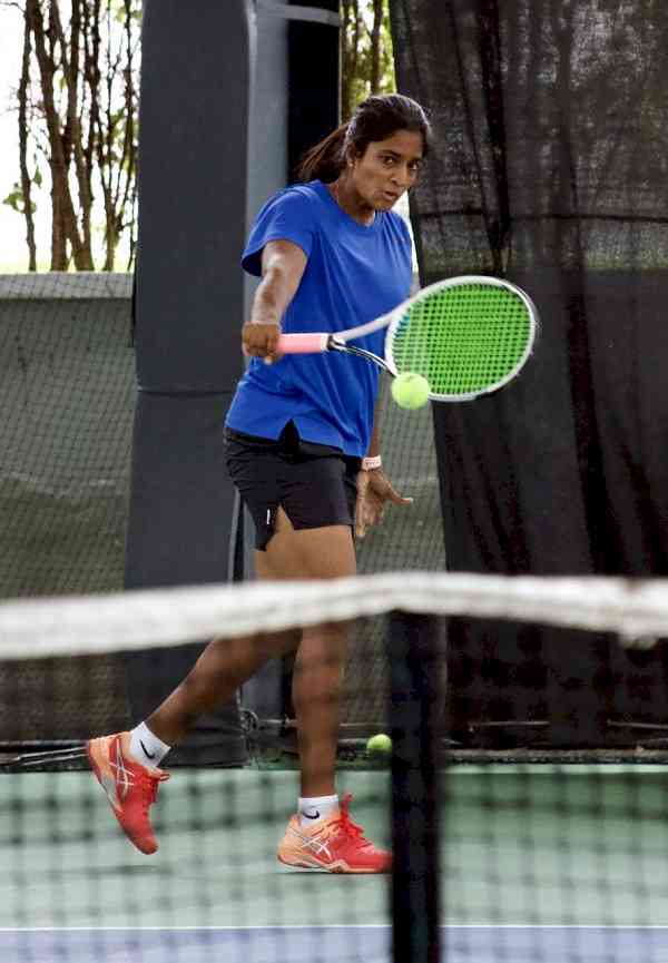 Yashaswini stuns Prathiba to enter quarterfinals of AITA women's tennis