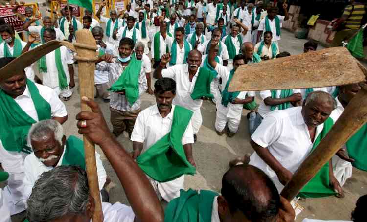 Farmers in TN's Thanjavur protest against Lakhmipuri Kheri violence