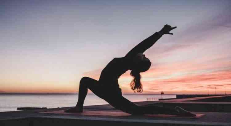 10 minutes daily yoga can help improve mental health problems