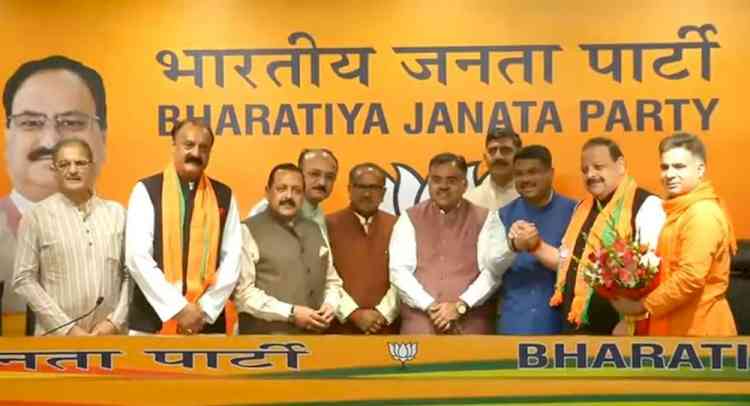 Ex-NC leaders Devender Rana, Surjit Salathia join BJP