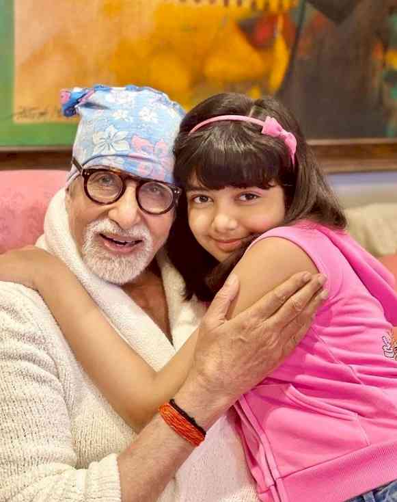 Aishwarya shares picture of Big B, Aaradhya from his 79th b'day