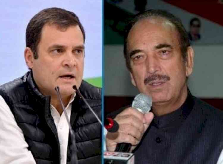 Sign of truce in Cong: Rahul, Ghulam Nabi Azad seen together