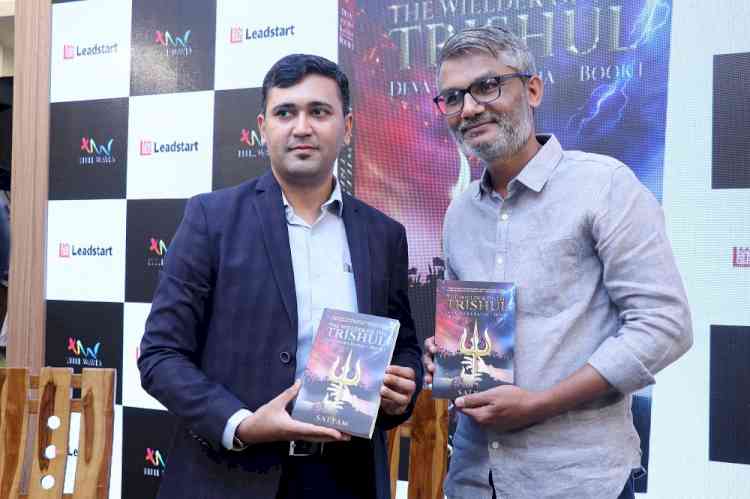 Satyam Srivastava turns next big author in fiction genre with Nitesh Tiwari’s Praises