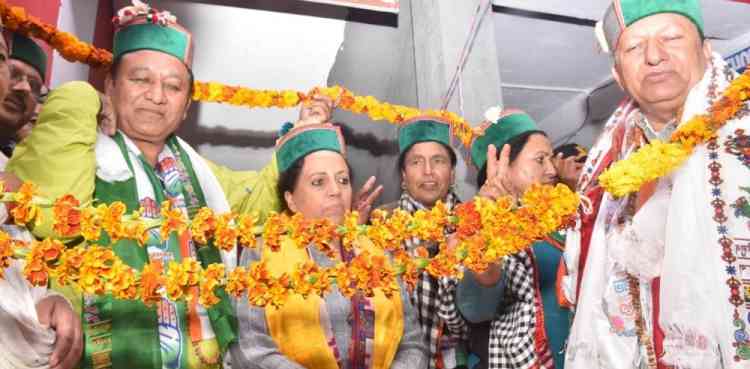 It's battle between Virbhadra's legacy and Himachal CM's credibility