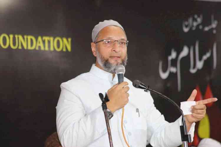 'Pak playing T-20 in J&K': Owaisi slams Modi govt over match