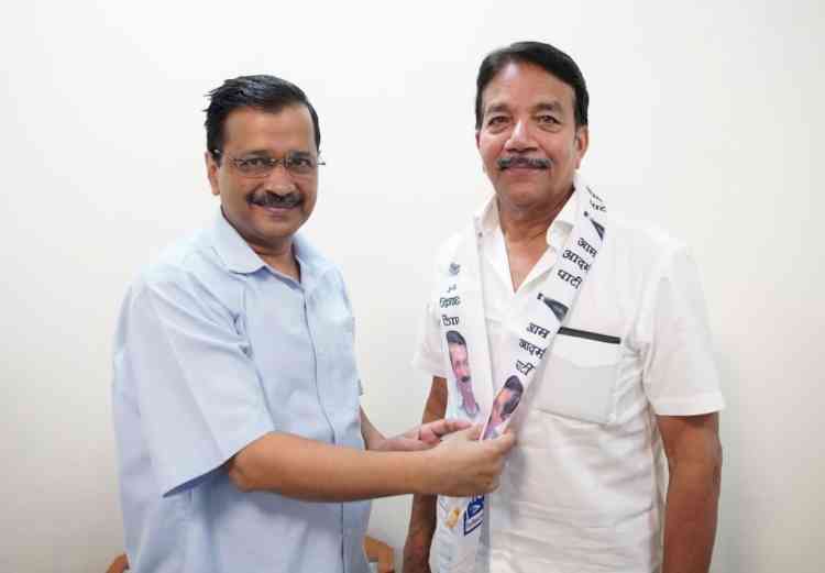 Former Goa Dy CM Dayanand Narvekar joins AAP ahead of polls