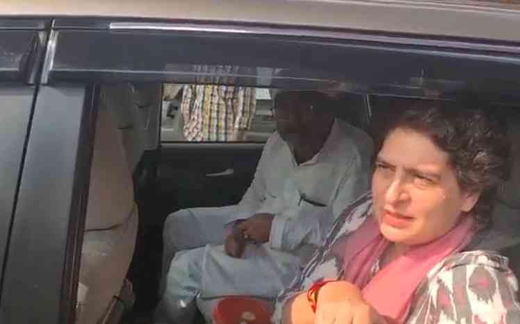 Priyanka Gandhi allowed to go to Agra