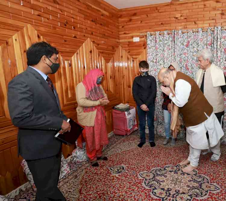 Amit Shah visits family of slain J&K Police officer in Srinagar