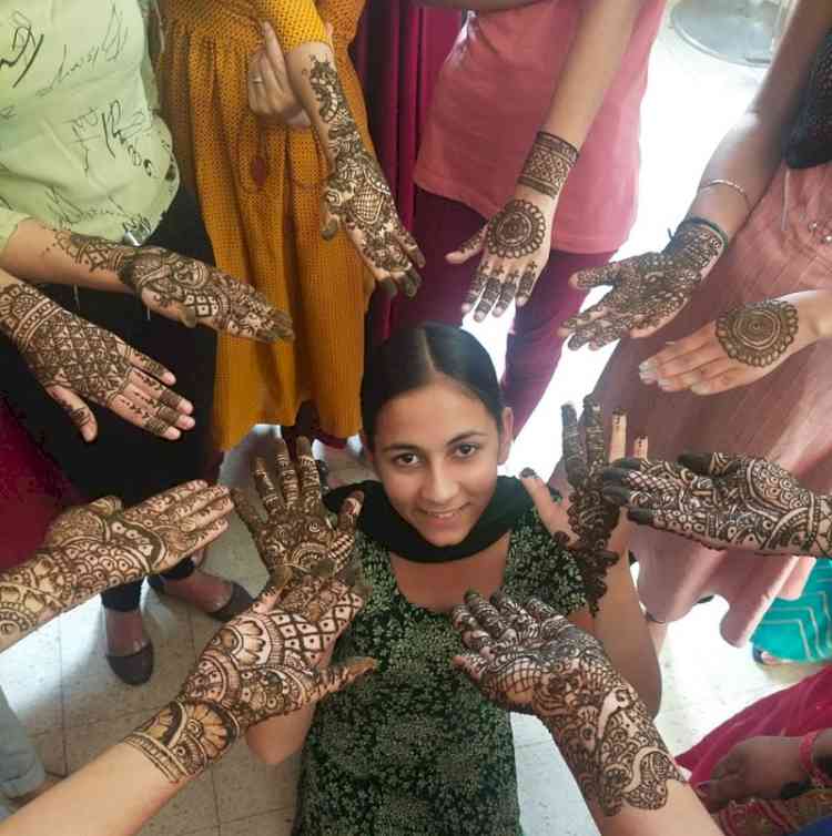 Mehndi competition organised at DIPS College