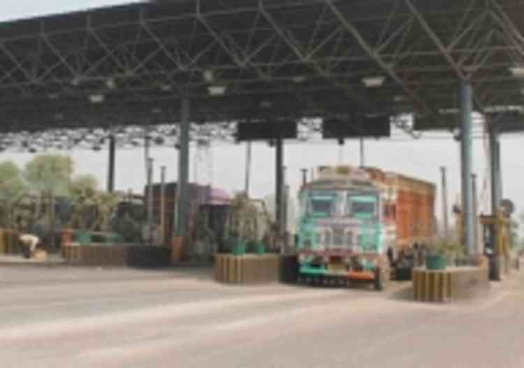 Toll plaza vandalised in Rewa after MP Speaker's vehicle stopped