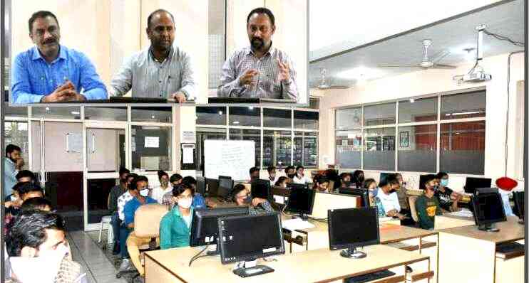 Certificate Course in Web designing held in Doaba College