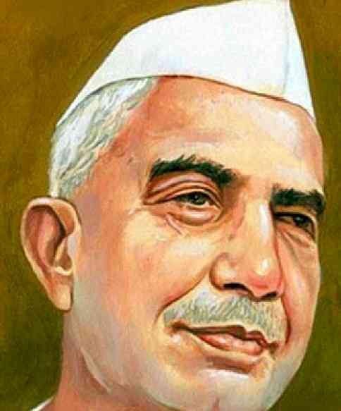 Yogi govt to observe Charan Singh birth anniversary in big way