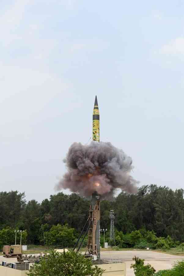 India successfully test nuclear capable missile Agni-5