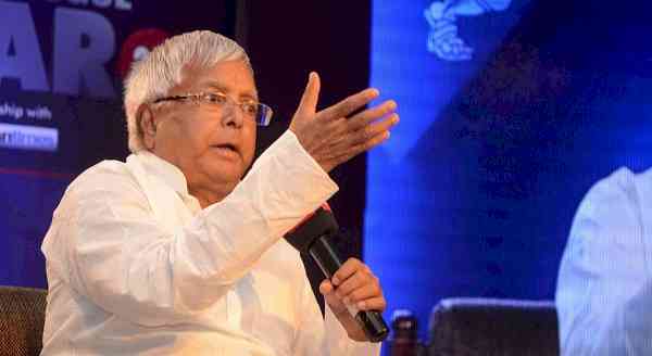 Lalu's two 'unsavoury' words bring him to centre of Bihar politics