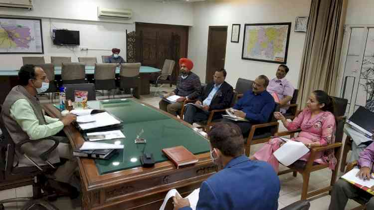 Ensure paddy harvesting do not take place between 8 pm to 10 am:  DC directs officials