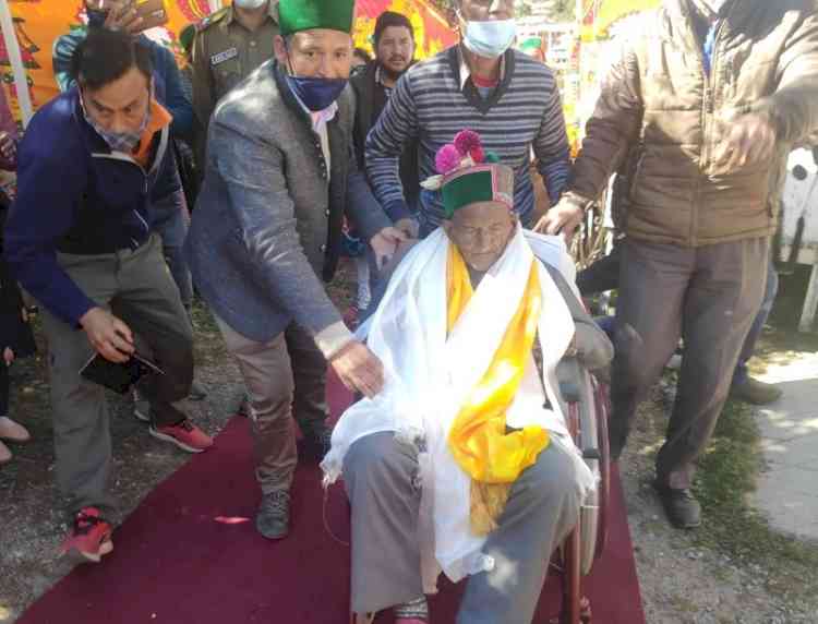 India's oldest voter Negi casts ballot in Himachal