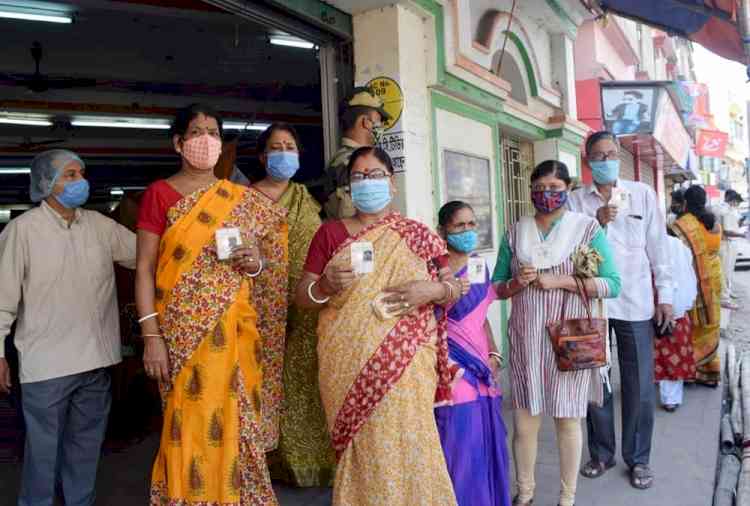 Polling in four Bengal constituencies passes off peacefully