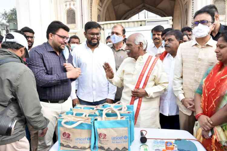 Distribution of 1,500 hand hygiene kits among garbage collectors to combat Covid-19