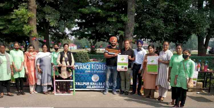 Lyallpur Khalsa College put up exhibition of goods made by Green Sparrow Project