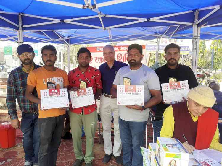 Blood donation camp organized on Ambala-Chandigarh Road outside Metro