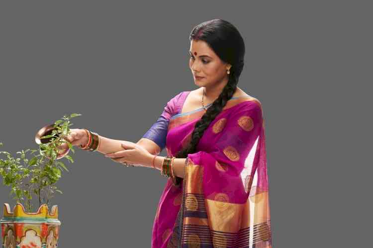 Will Savita finally accept Shreya? 