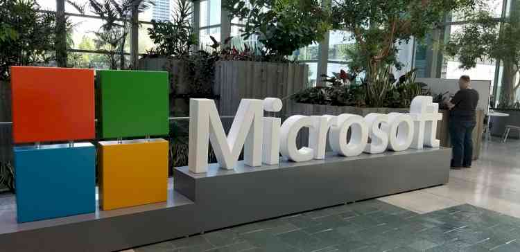 Microsoft launches its own version of Google Wave