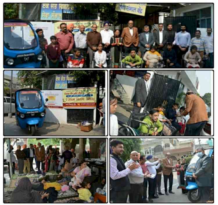 PNB Zonal Office donates e-rickshaw to Ekjot Viklang Bachhon Ka School