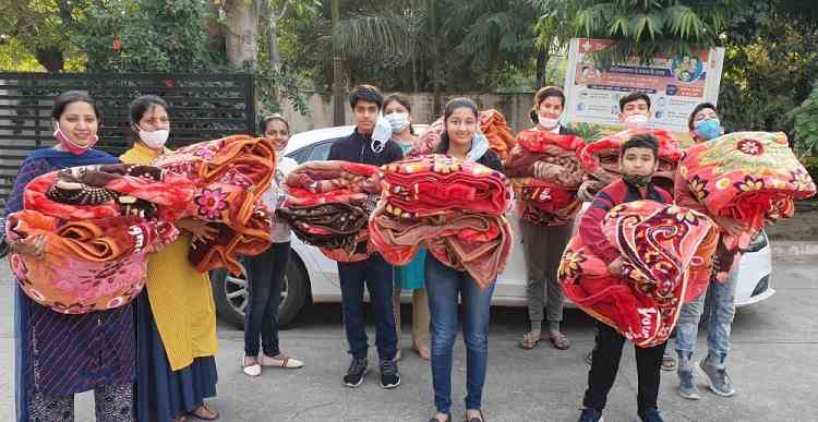 Krittika Garg’s Helping Hands Children celebrate Diwali with inmates of old age home