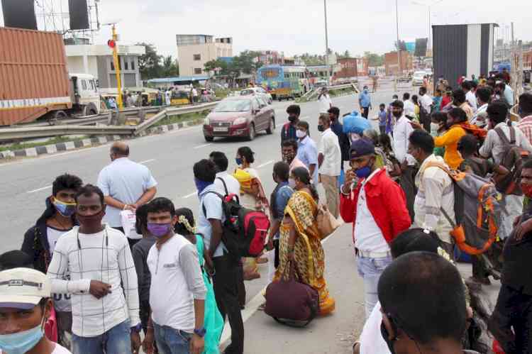KSRTC strike leaves passengers stranded in Kerala