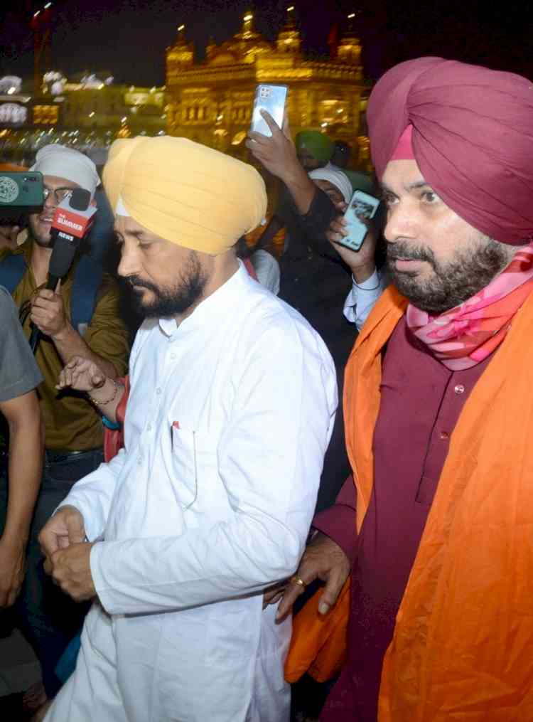 Cong still not able to resolve issues between Sidhu & Channi