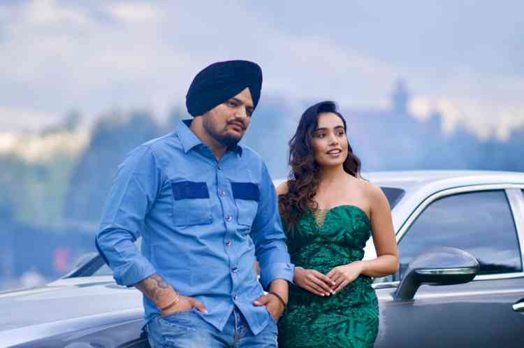 Sidhu Moose Wala features alongside Barbie Maan in latest track 'Moh'