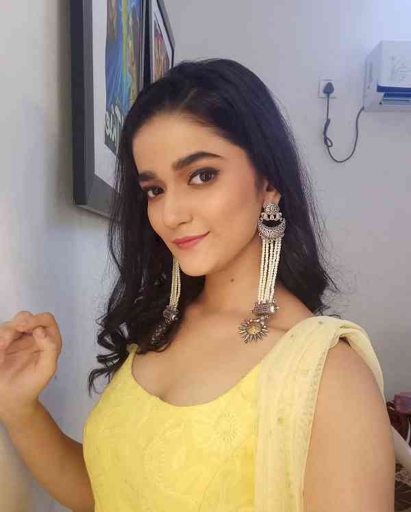 Siddhi Sharma: As an actress, I’m fulfilling my mother’s dream