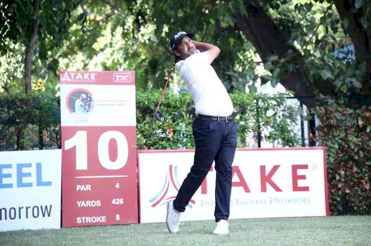 Shiv Kapur, Abhijit Chadha share lead in Jeev Milkha Singh Invitational