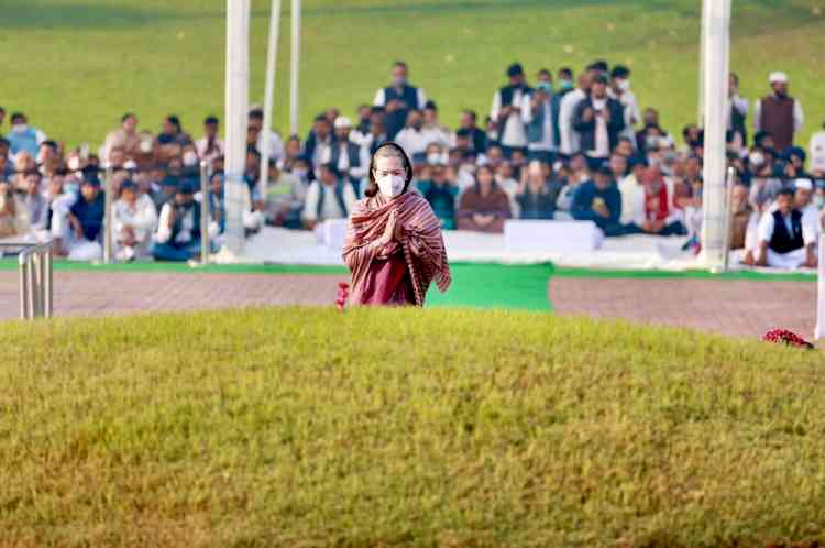 Cong pays tribute to Nehru on his birth anniversary