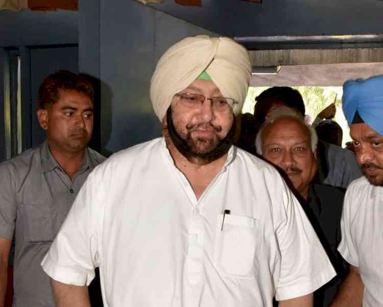 Amarinder rubbishes claims of meeting Gandhis