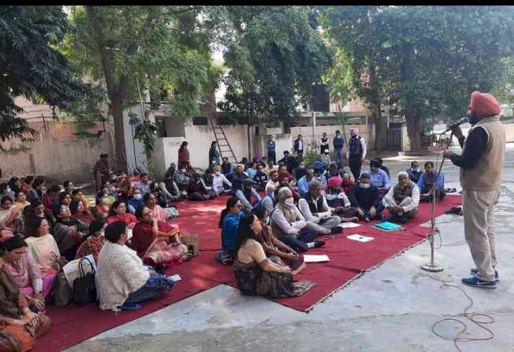 All colleges of PCCTU district Jalandhar take out rally today