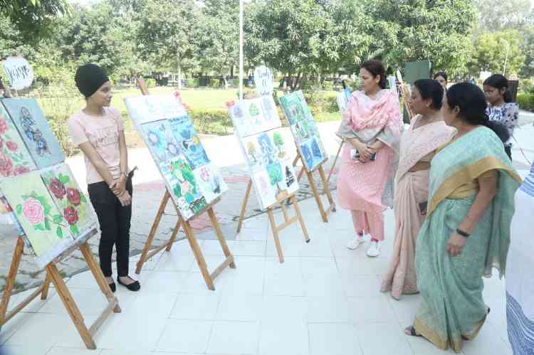 Fine Arts Department of HMV Collegiate School organized exhibition